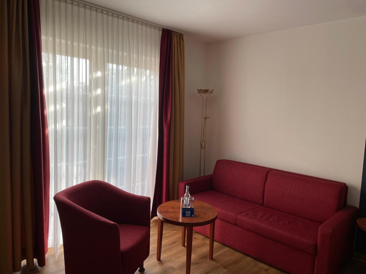 Hotel Osterkrug Хузум Экстерьер фото